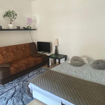 Komfortowy Apartament Na Florianskiej, Park Praski, Dw Wilenski,W Odleglosci Spaceru Od Starego Miasta, Milo Widziec Gosci Ze Zwierzetami Varšava Exteriér fotografie